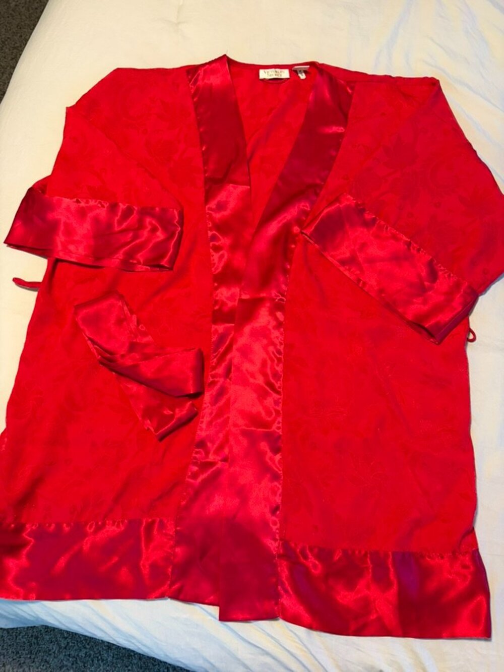 Victoria’s Secret Red Satin Jacquard Robe – One Size